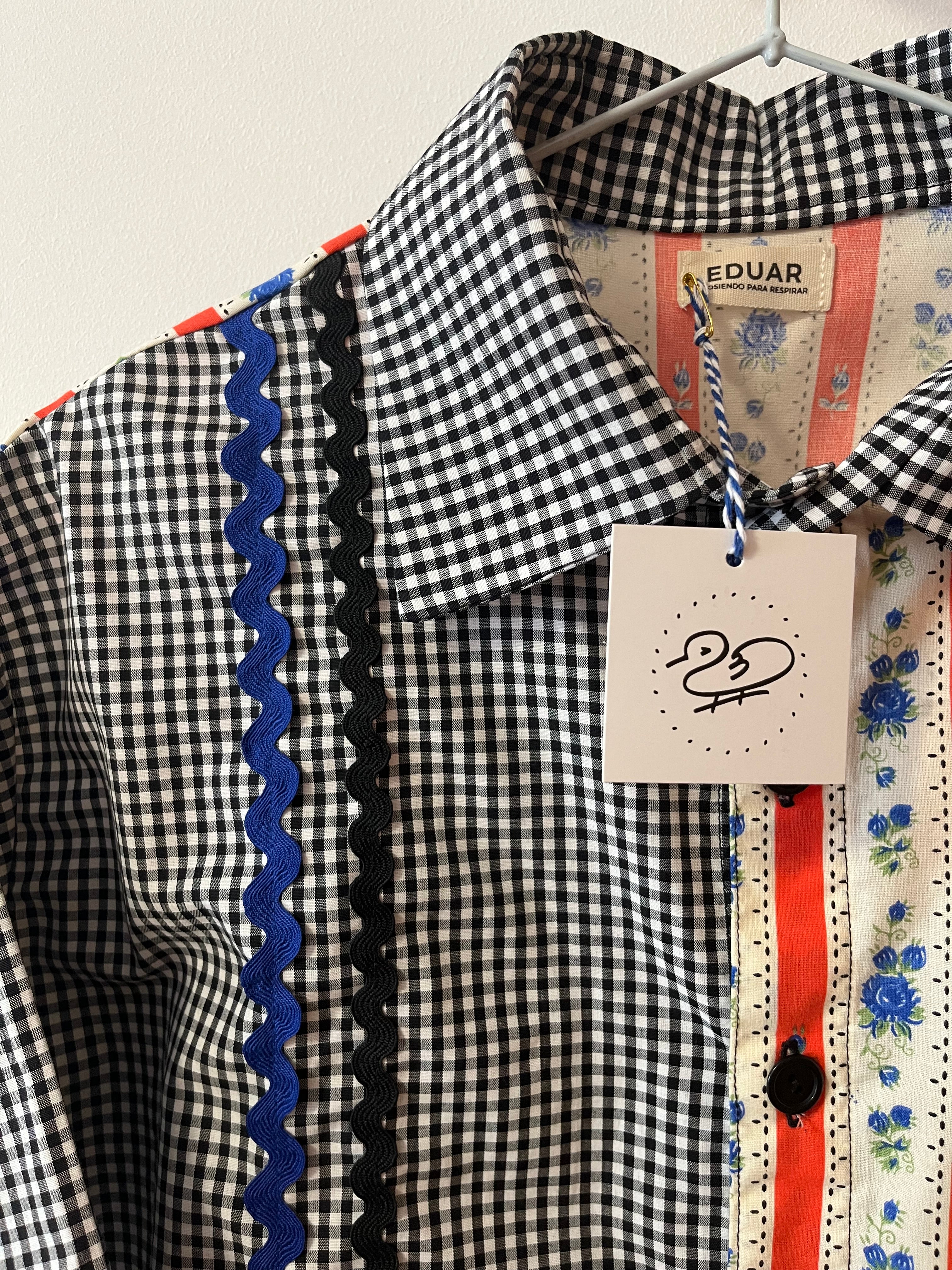 Camisa flores